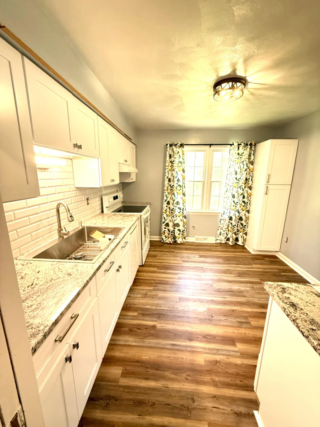 5718 Merriman RD - Photo 20