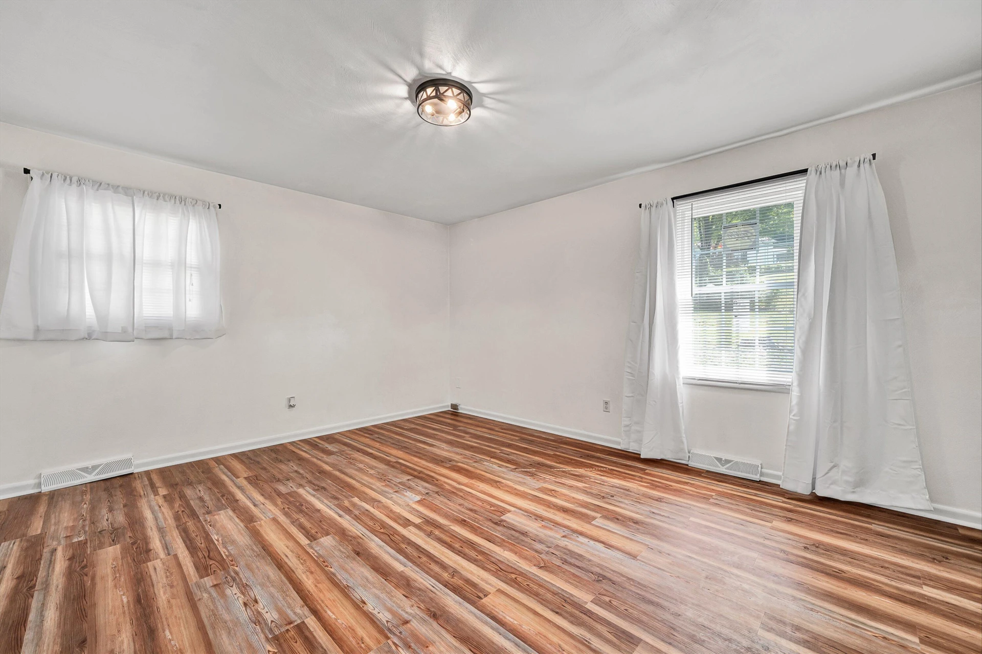5718 Merriman RD - Photo 29