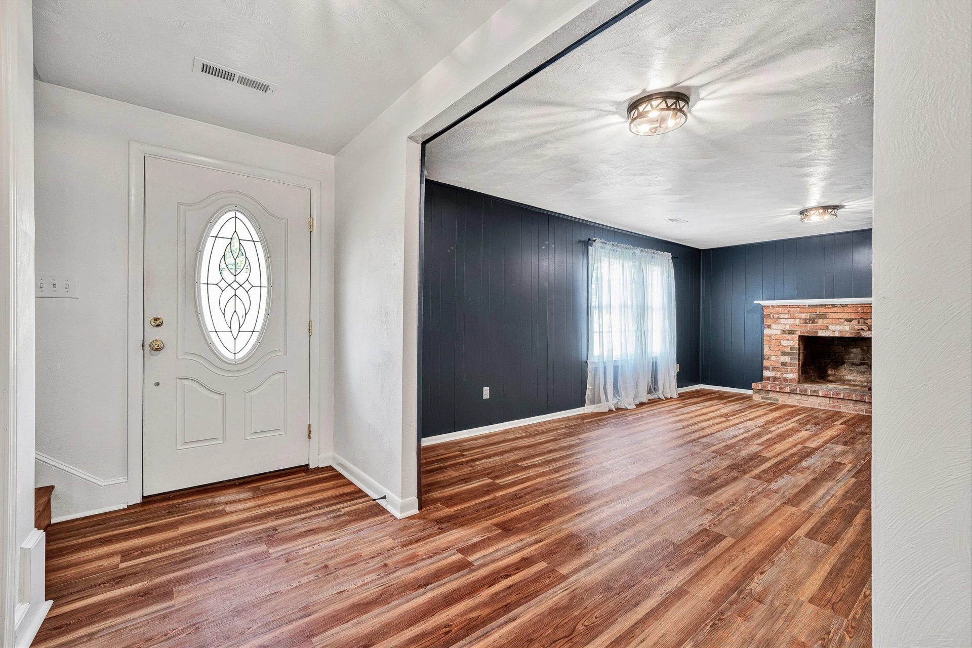 5718 Merriman RD - Photo 3