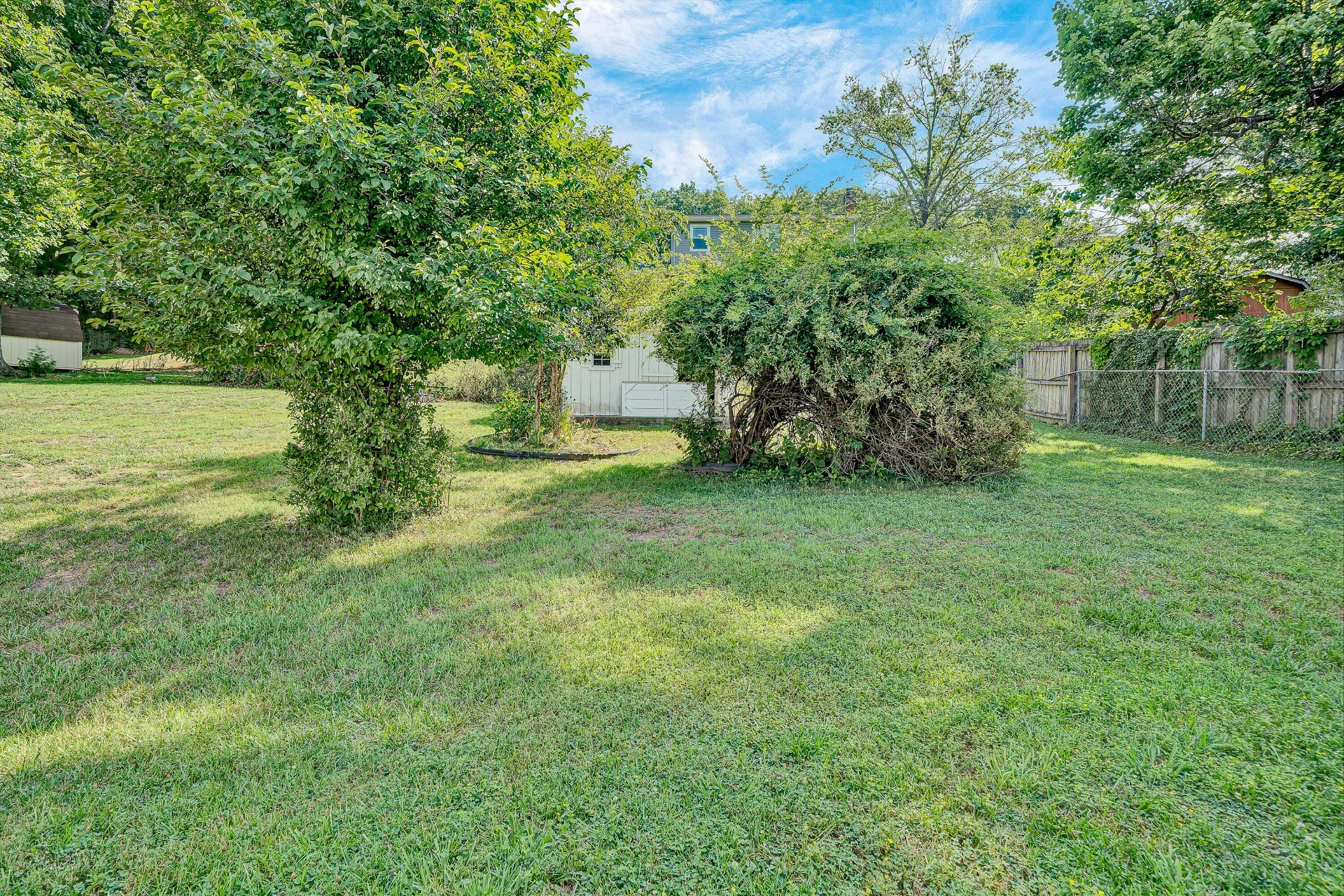 5718 Merriman RD - Photo 31