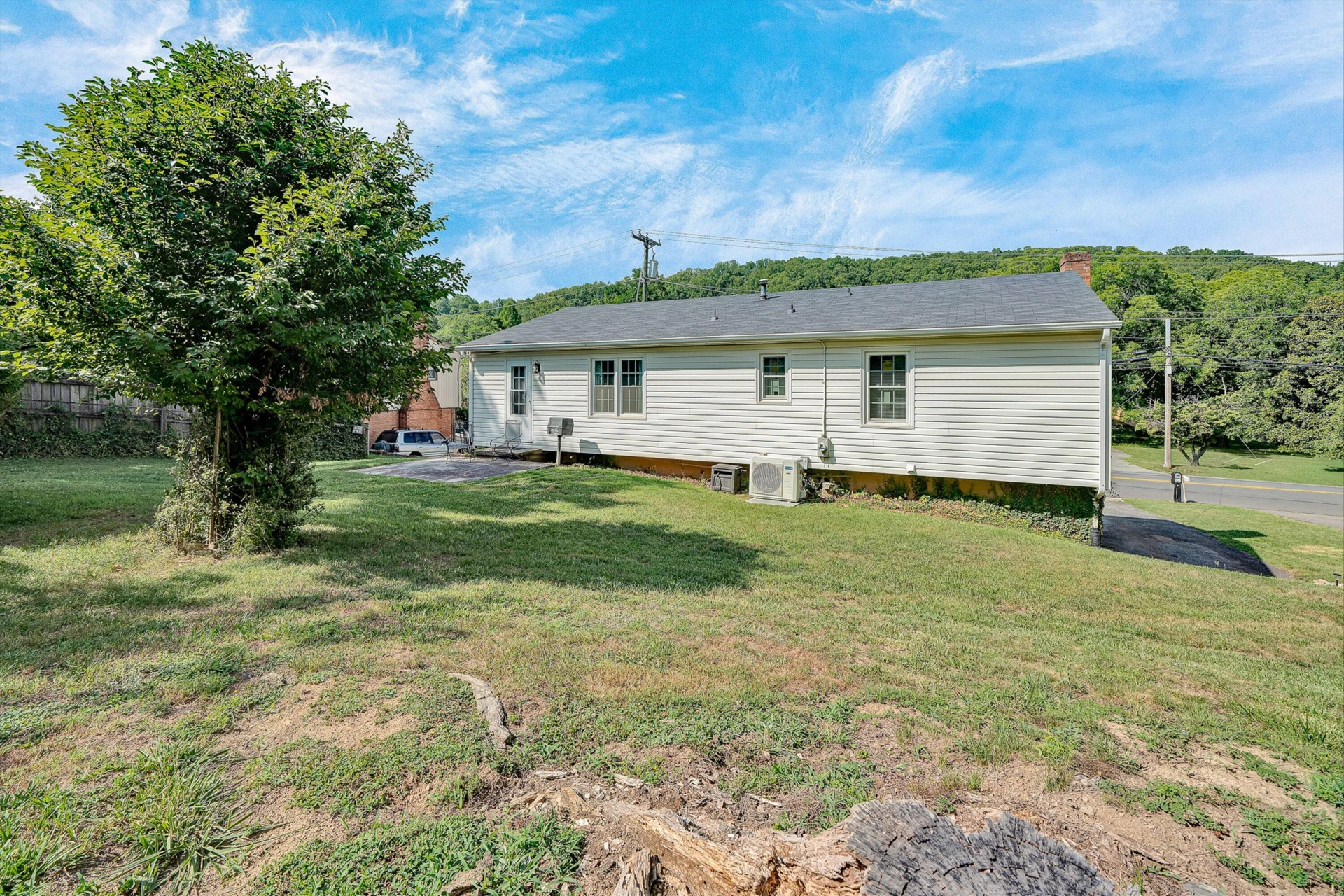 5718 Merriman RD - Photo 33