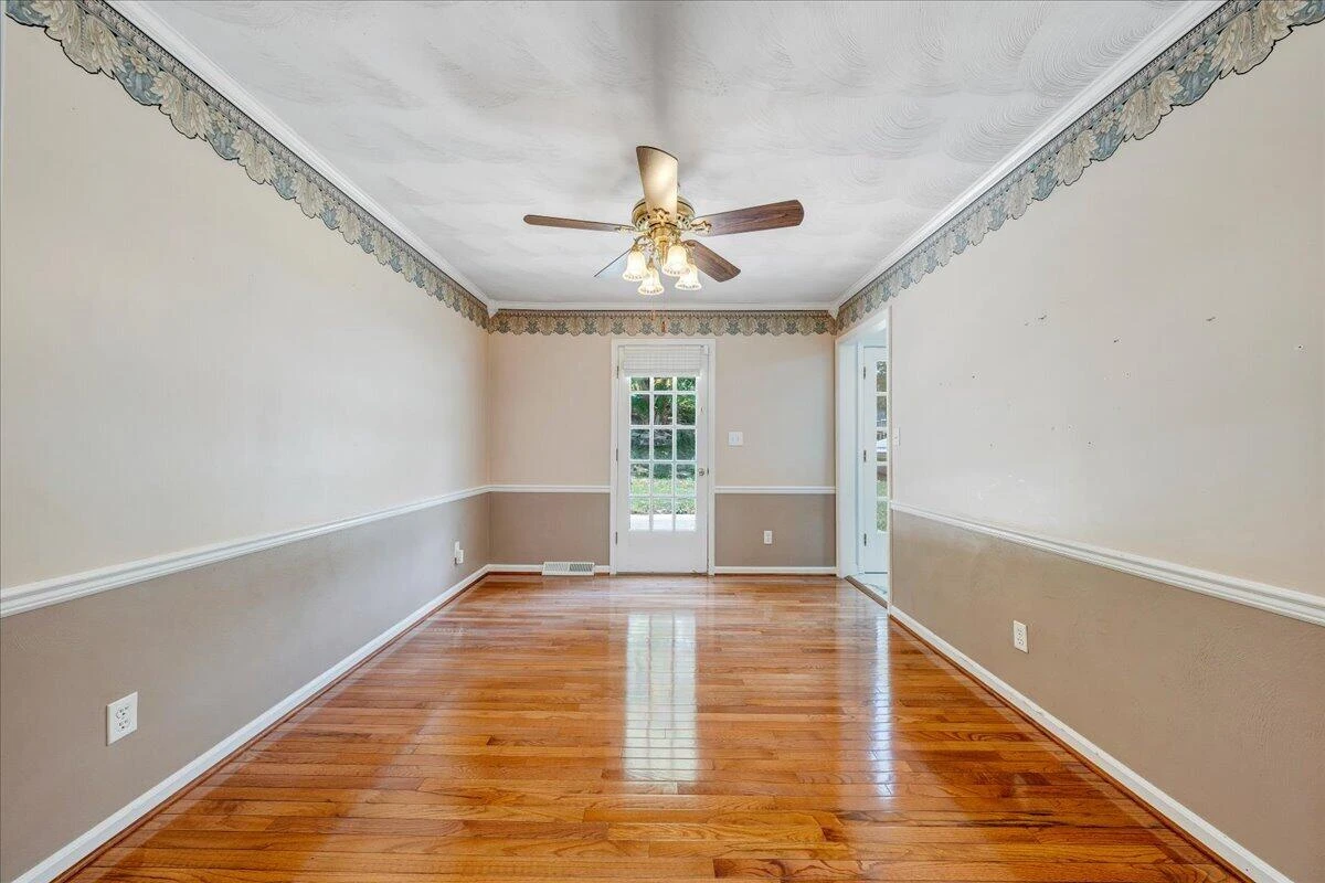 6408 Orchard View LN - Photo 26