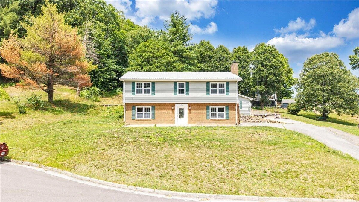 6408 Orchard View LN - Photo 3