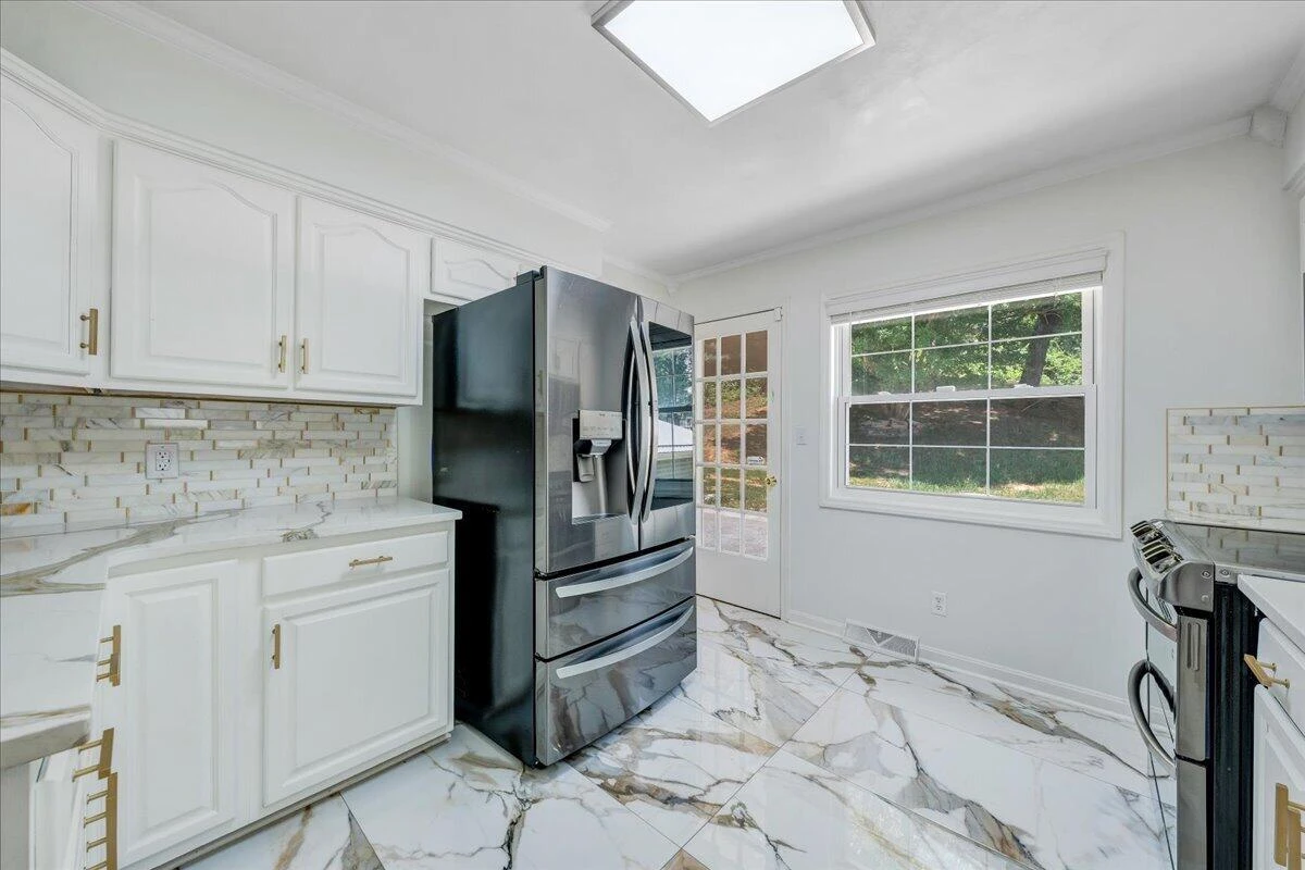 6408 Orchard View LN - Photo 32