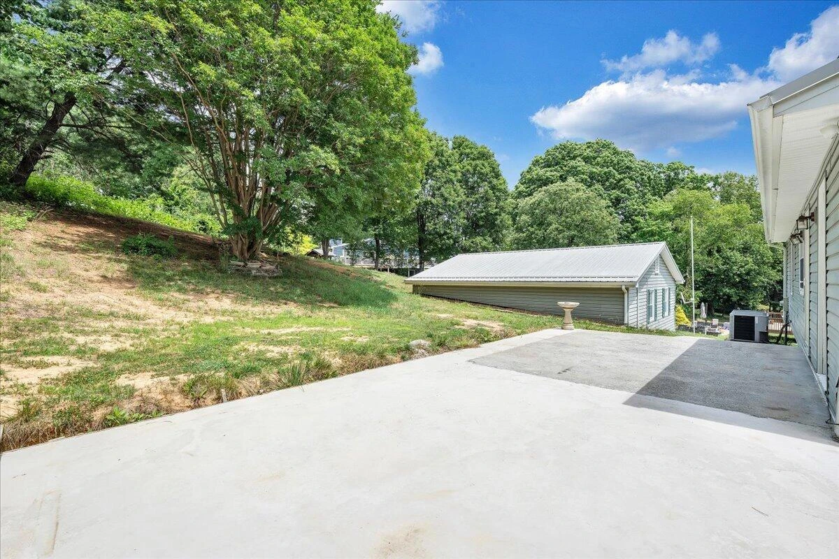 6408 Orchard View LN - Photo 47