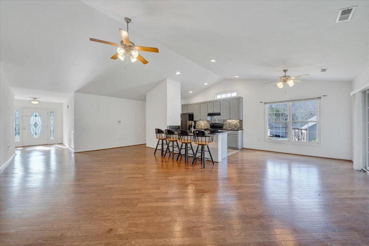 204 Montgomery Farms AVE - Photo 11