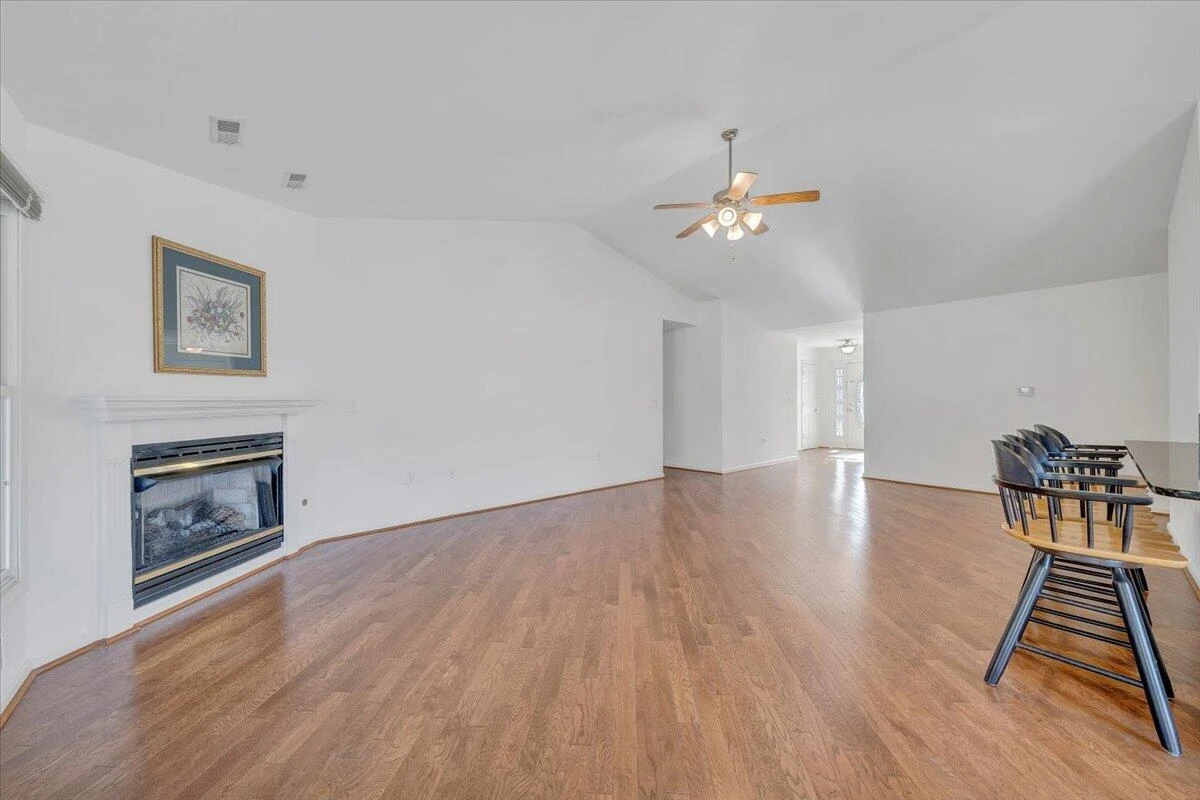 204 Montgomery Farms AVE - Photo 12