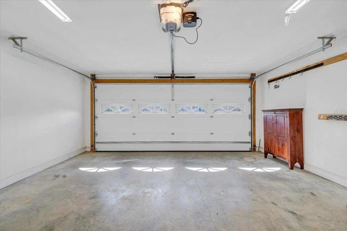 204 Montgomery Farms AVE - Photo 32