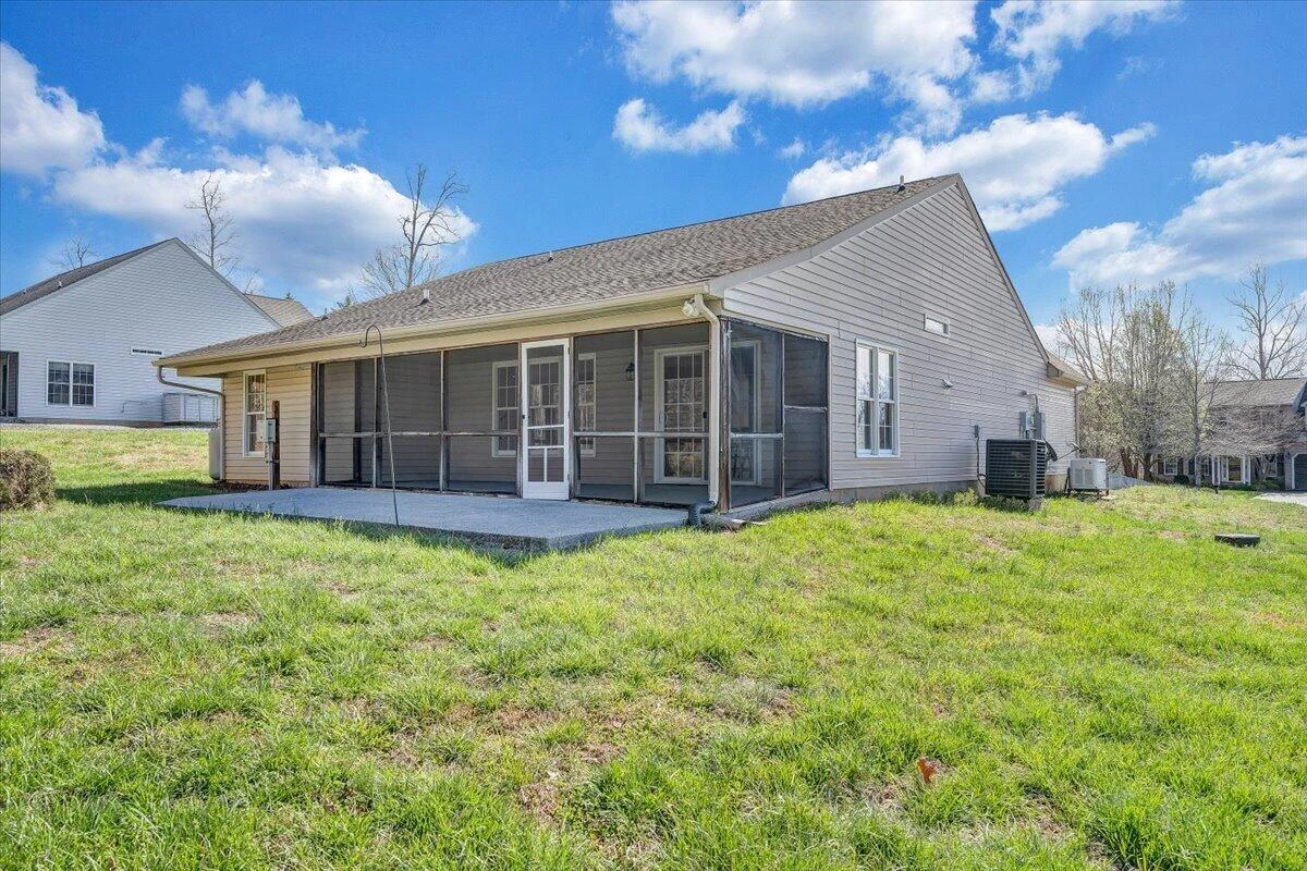 204 Montgomery Farms AVE - Photo 35