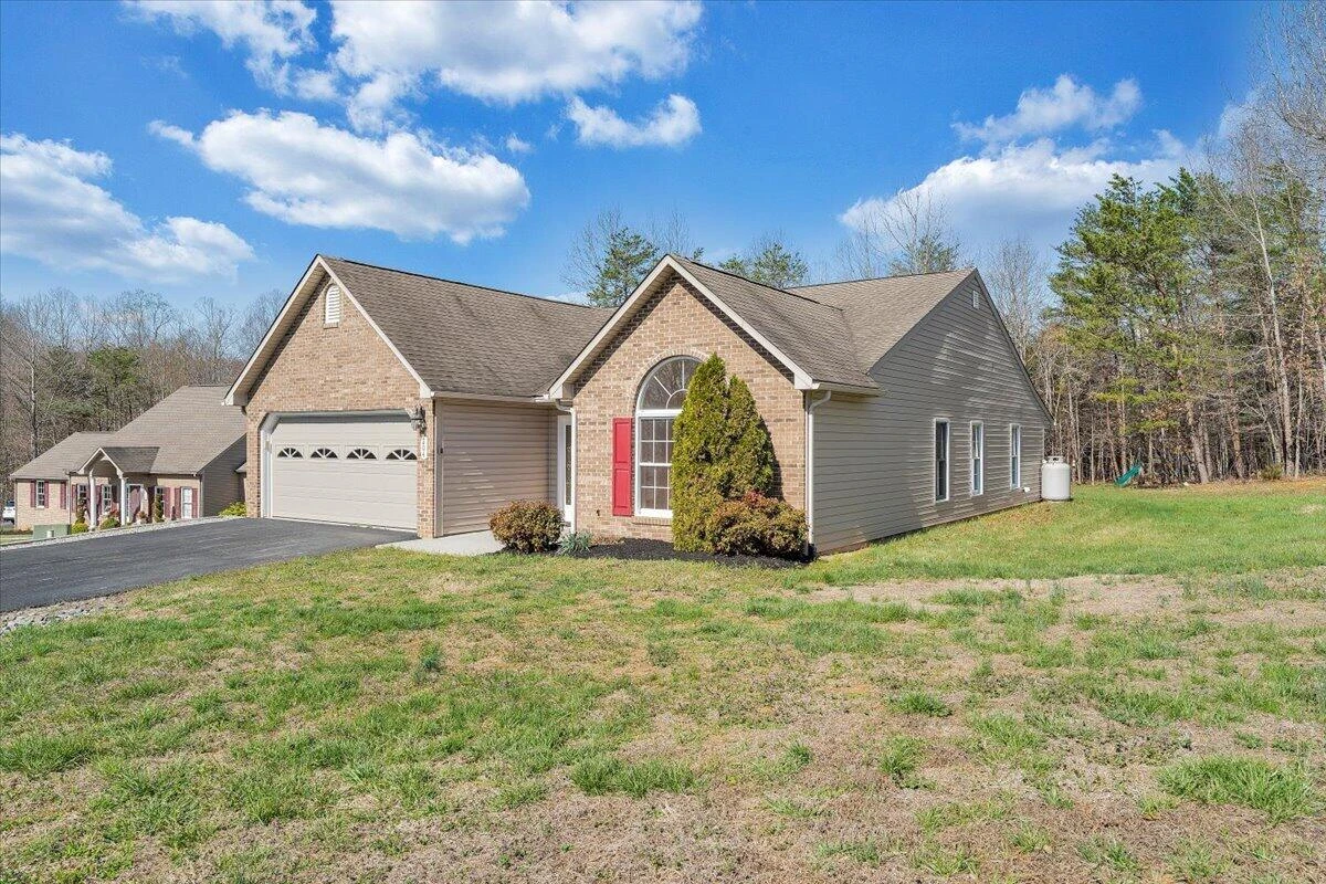 204 Montgomery Farms AVE - Photo 37