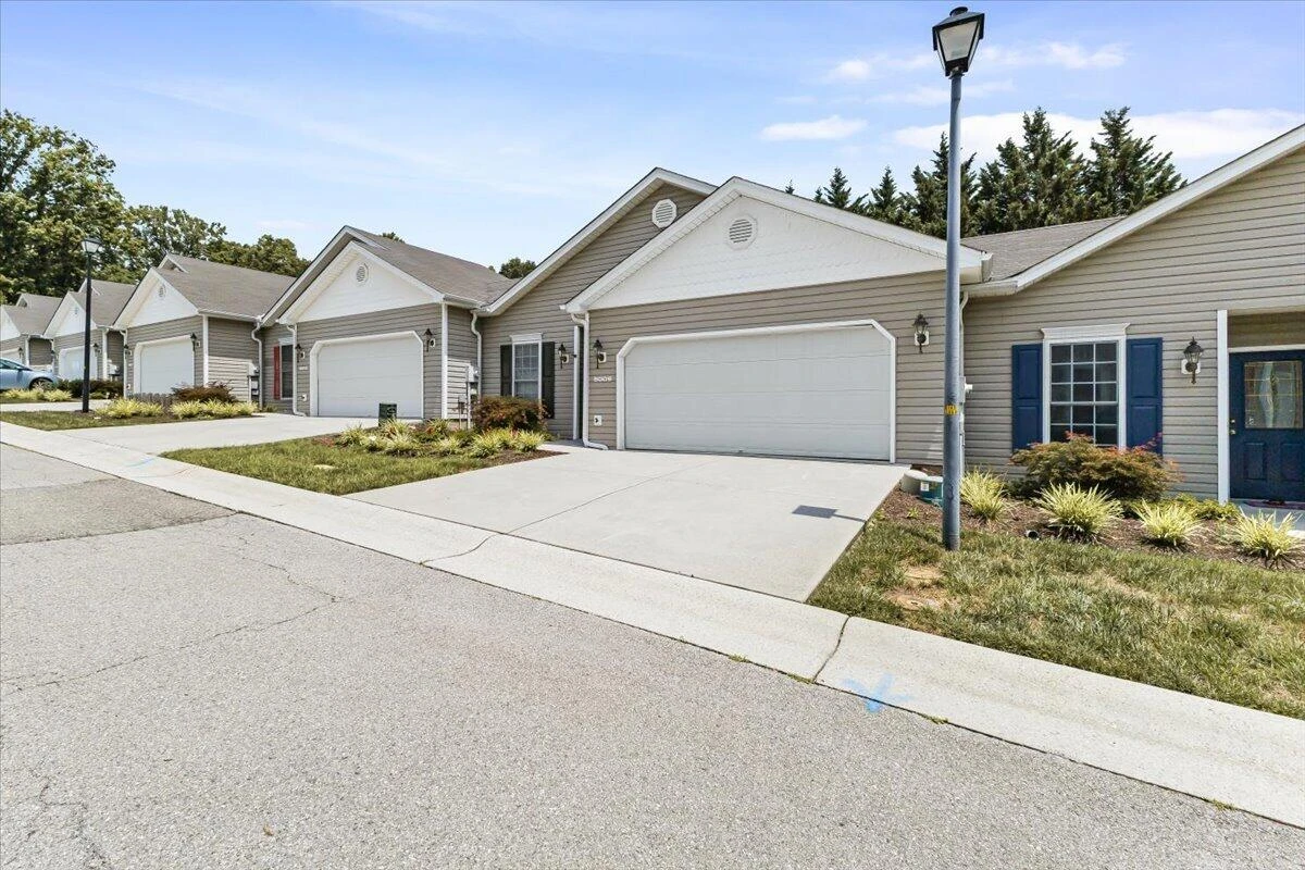 5009 Country Cottage LN - Photo 22