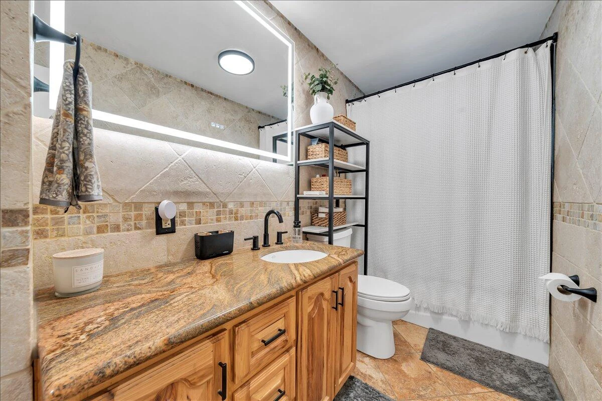 729 Kenyon RD - Photo 20