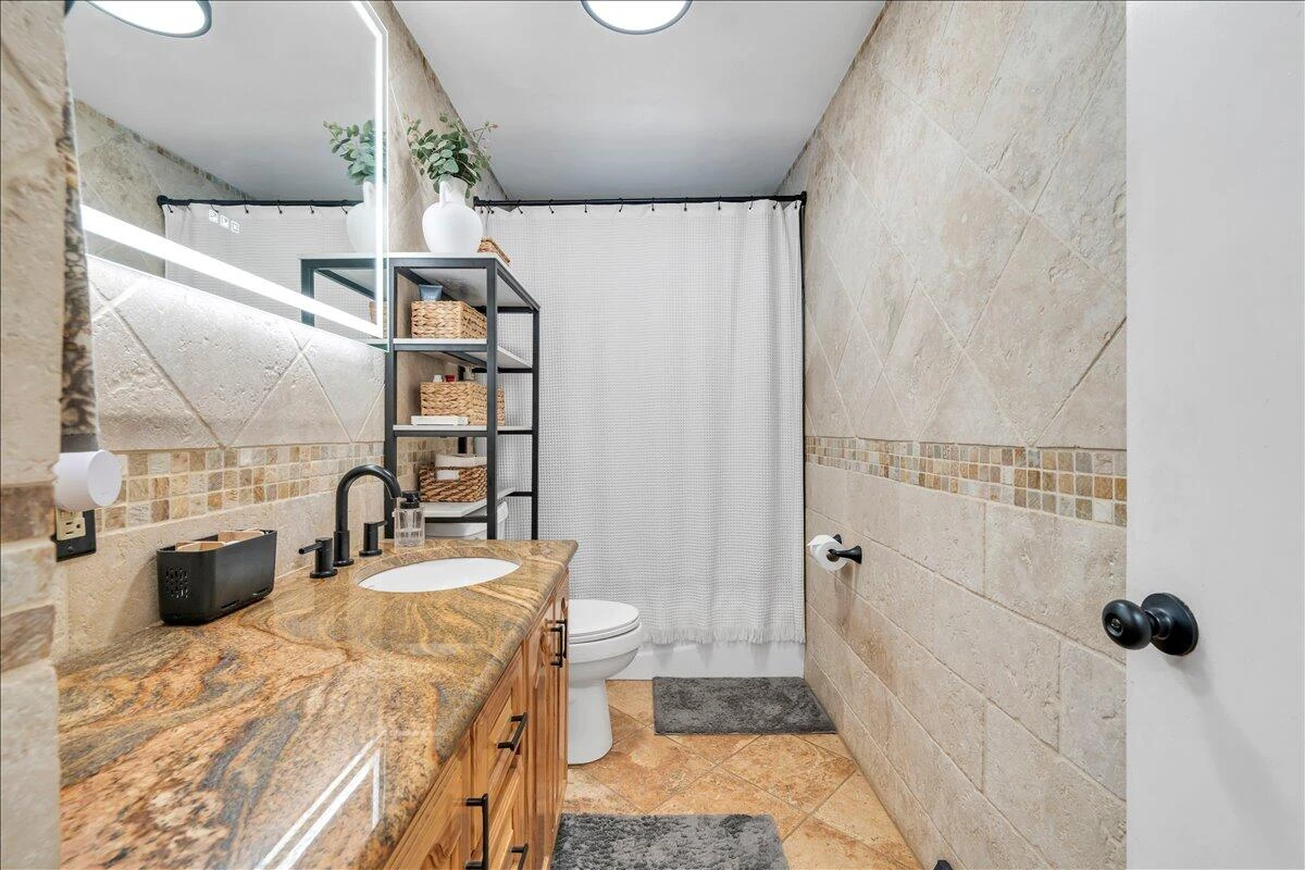 729 Kenyon RD - Photo 21