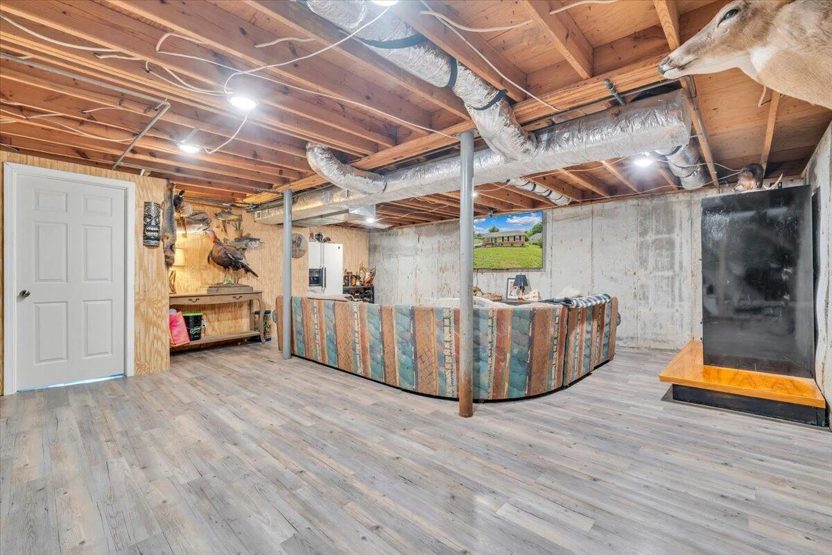 729 Kenyon RD - Photo 23