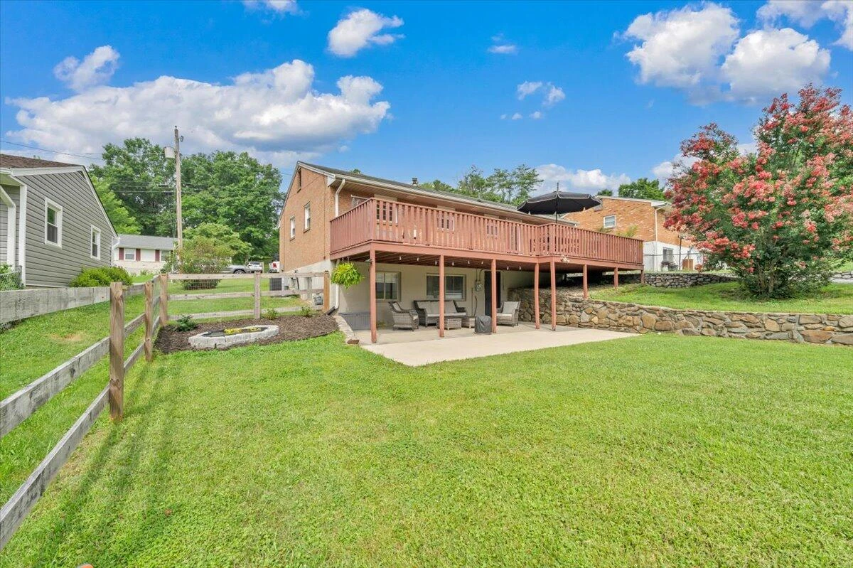 729 Kenyon RD - Photo 39
