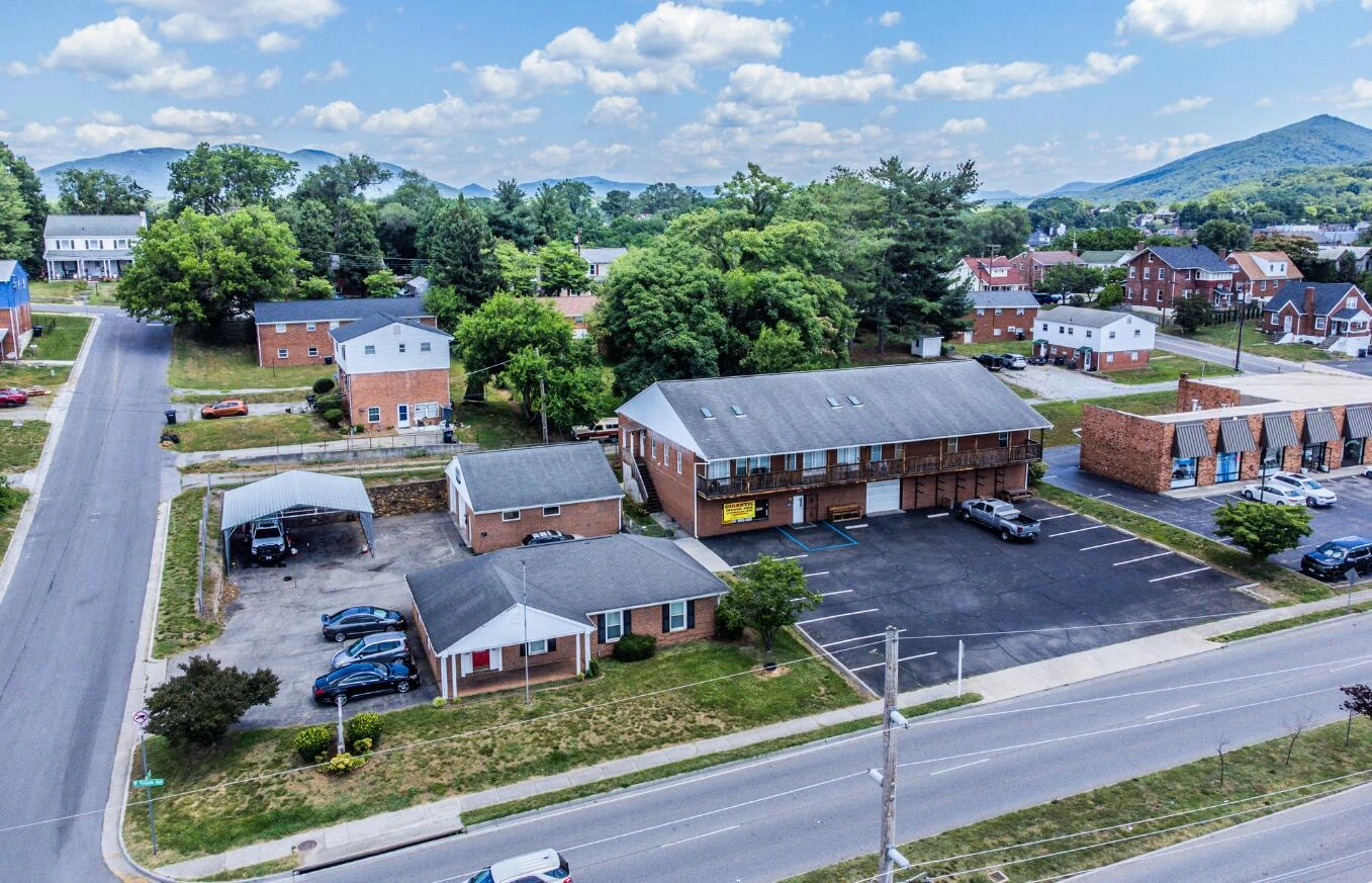 310 W Virginia AVE
