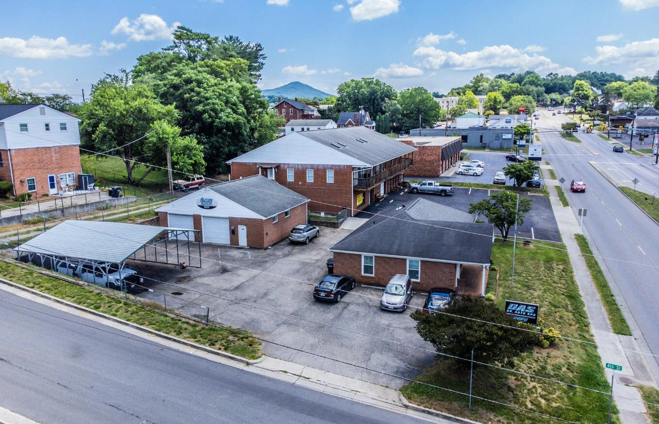 310 W Virginia AVE - Photo 2