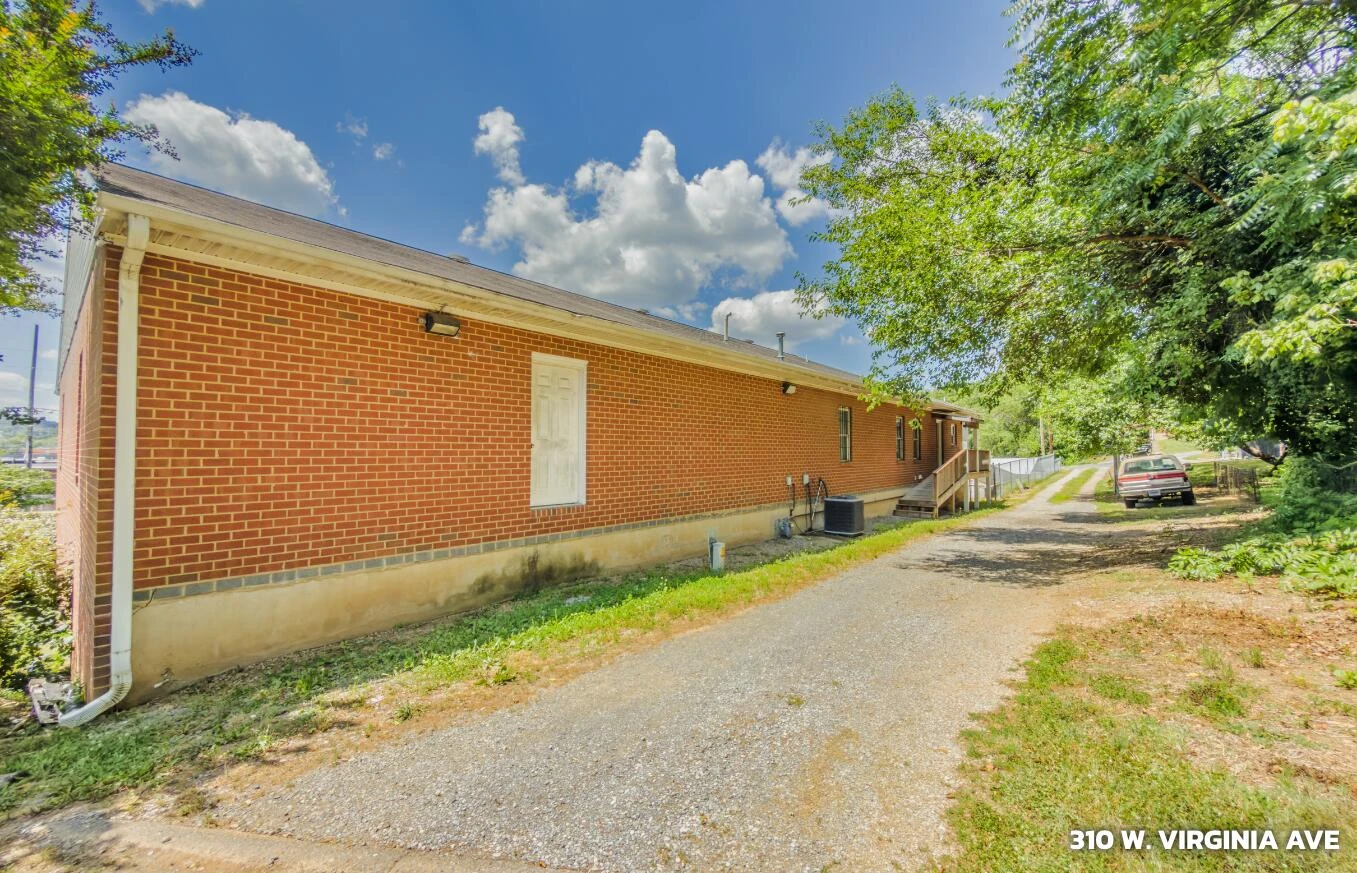310 W Virginia AVE - Photo 8