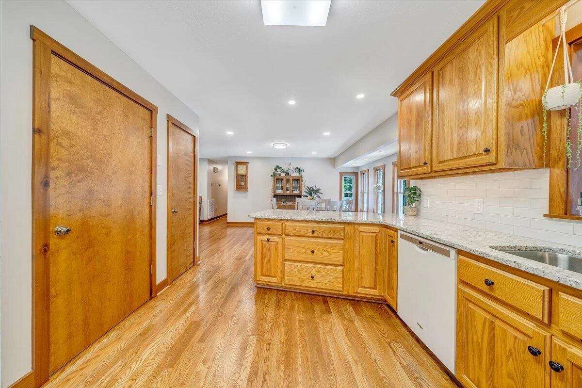 363 Farmington RD - Photo 17