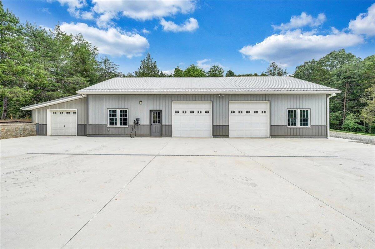 363 Farmington RD - Photo 3