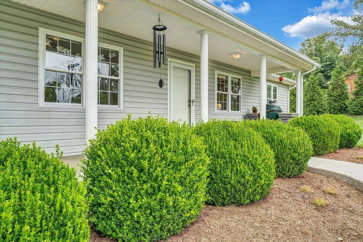 363 Farmington RD - Photo 4