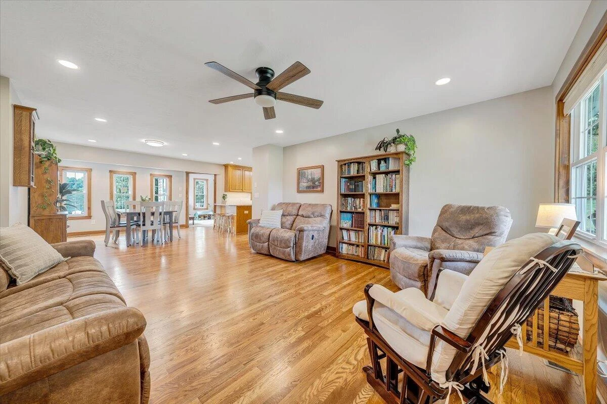 363 Farmington RD - Photo 6