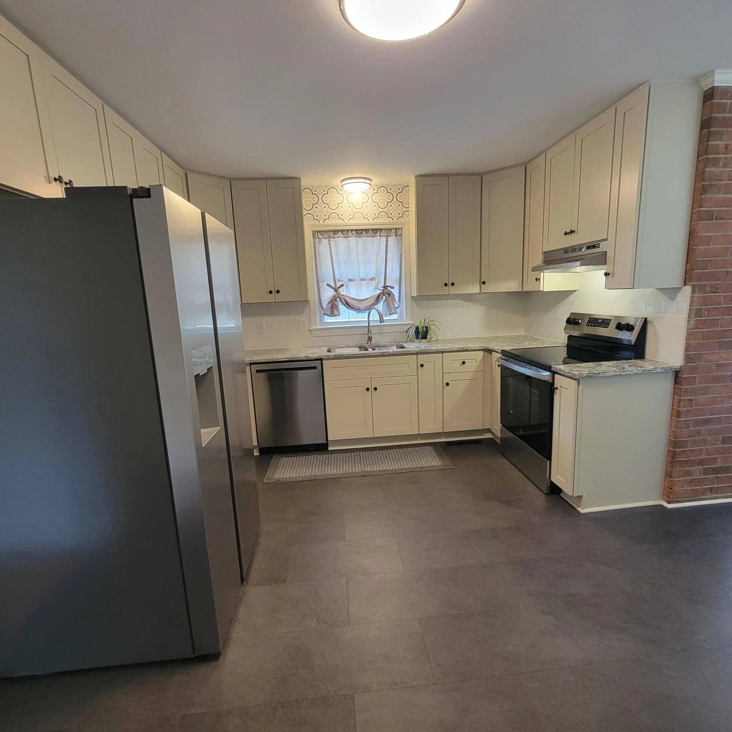 1504 Meadowview LN - Photo 12
