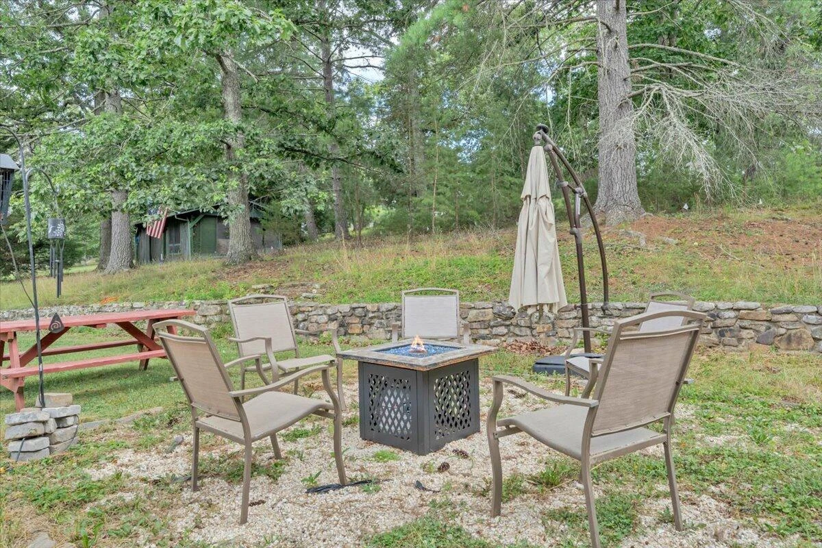 811 Ball Park RD - Photo 42