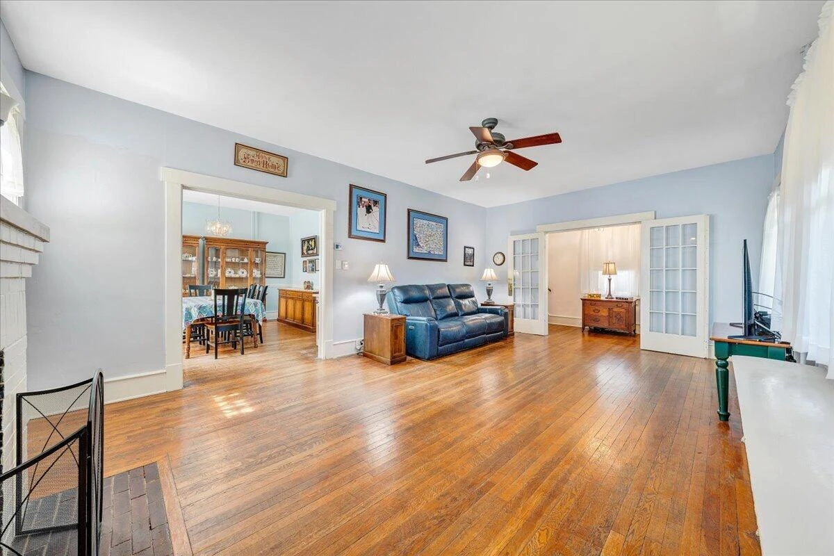 2040 Berkley AVE SW - Photo 13