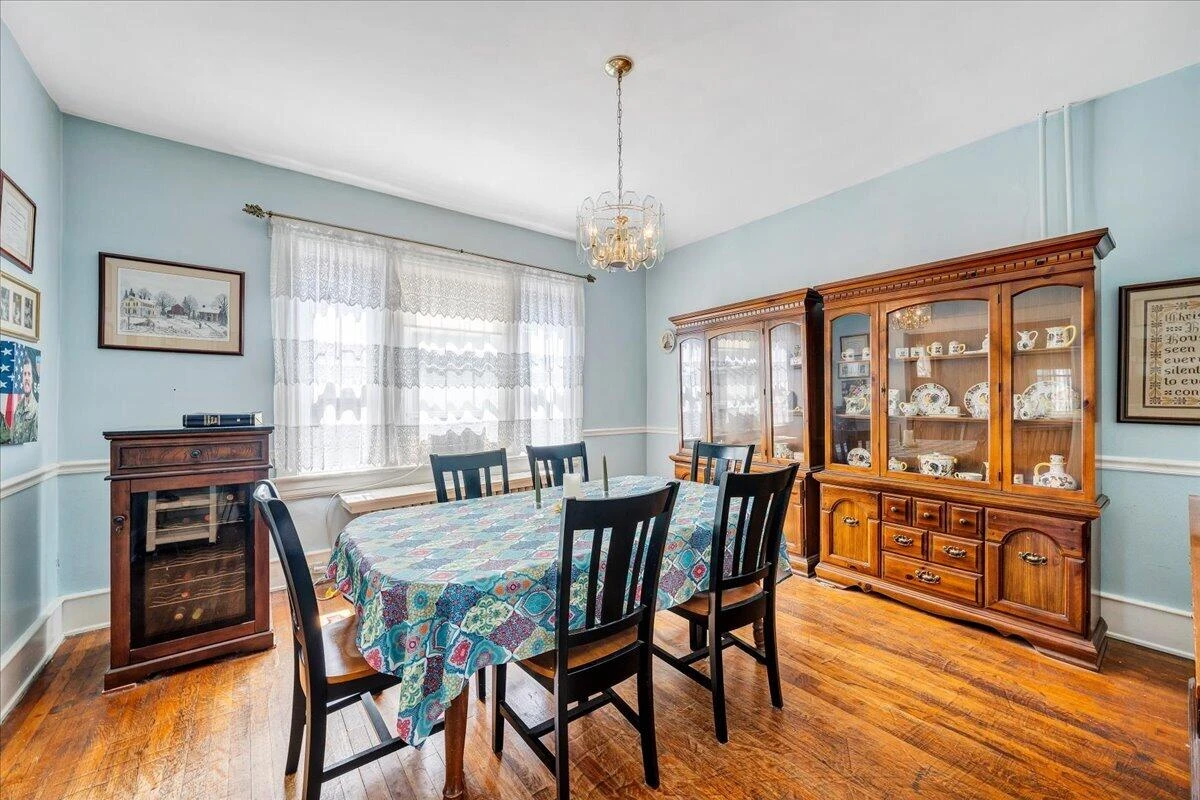 2040 Berkley AVE SW - Photo 17