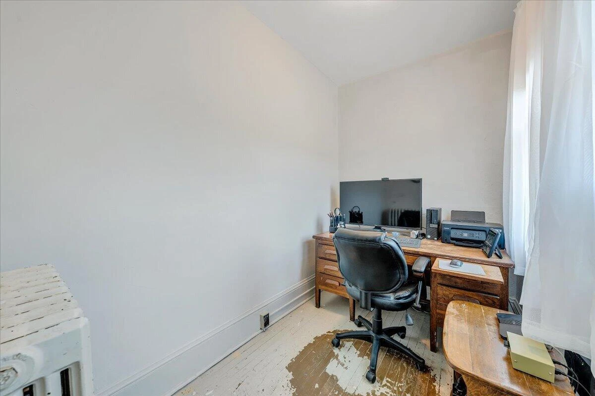 2040 Berkley AVE SW - Photo 30