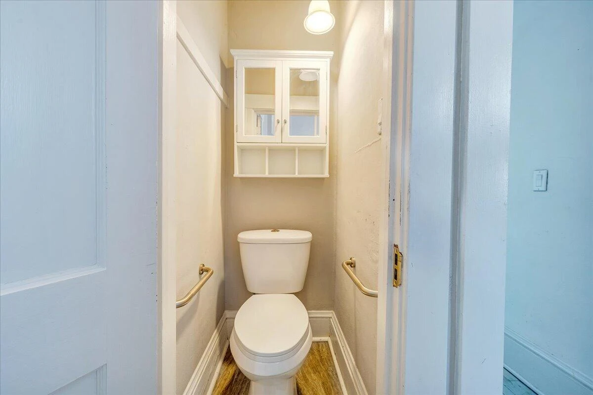 2040 Berkley AVE SW - Photo 31