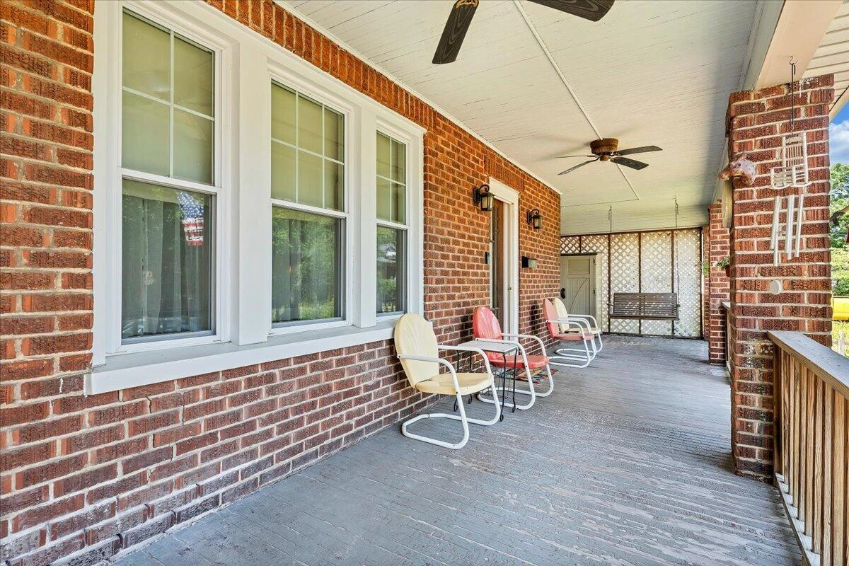 2040 Berkley AVE SW - Photo 4