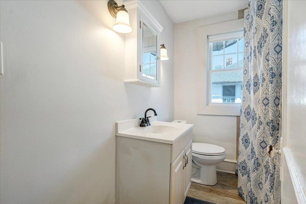 2040 Berkley AVE SW - Photo 45