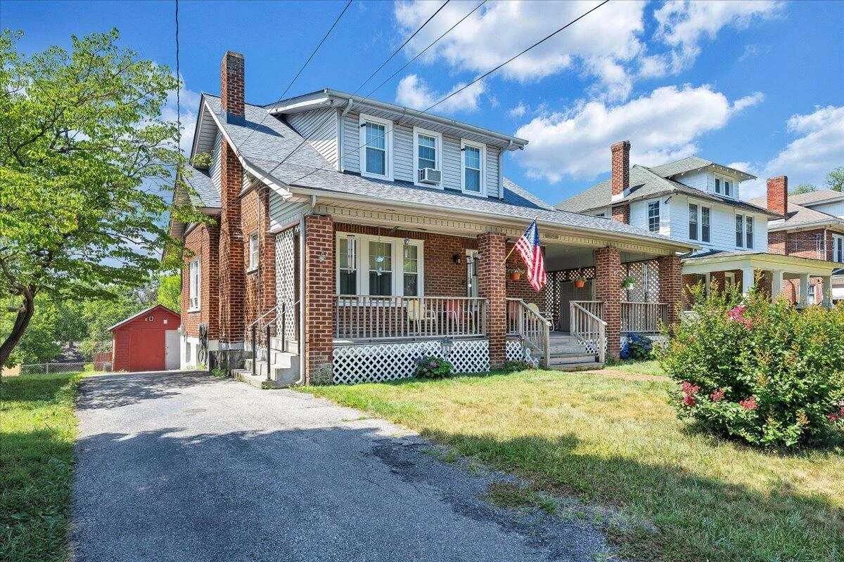2040 Berkley AVE SW - Photo 55