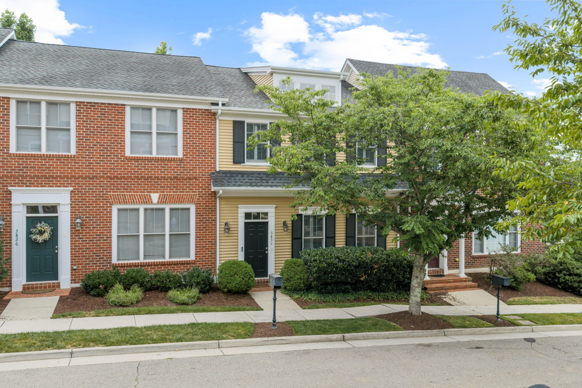3830 Greenway DR SW - Photo 2