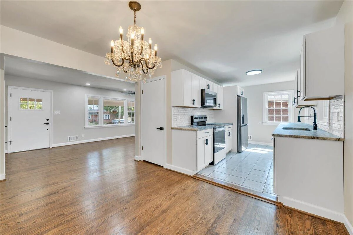 3308 Frontier RD NW - Photo 11