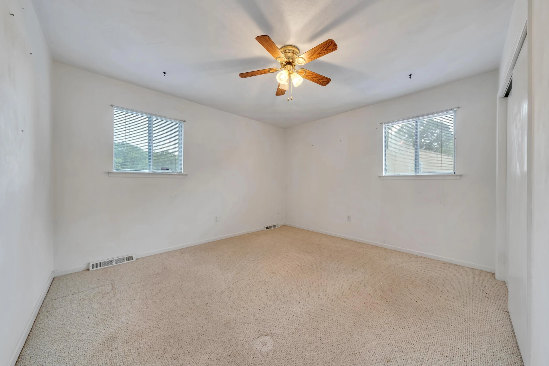 838 Pinewood DR NW - Photo 15