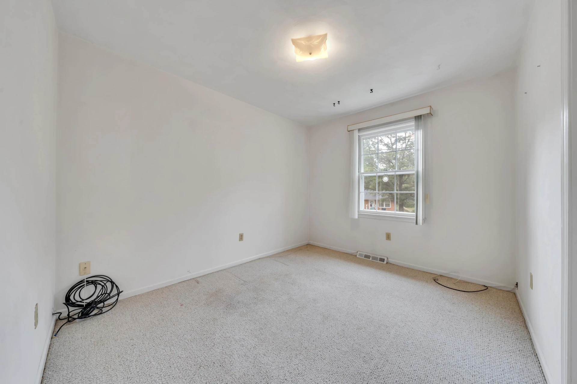 838 Pinewood DR NW - Photo 16