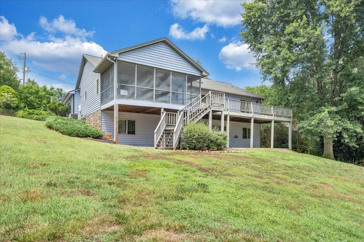 110 Club House DR - Photo 13