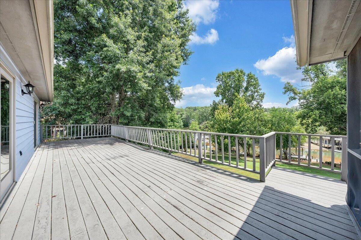 110 Club House DR - Photo 16