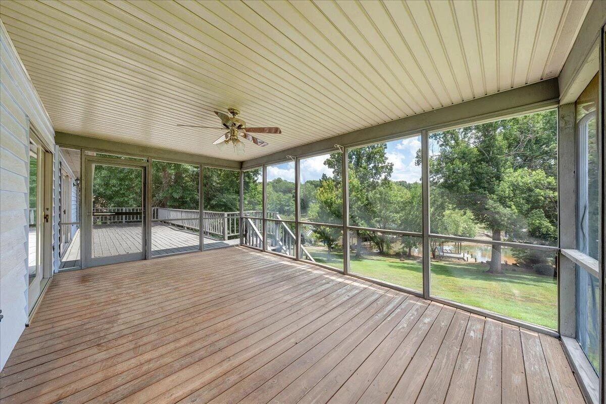 110 Club House DR - Photo 17