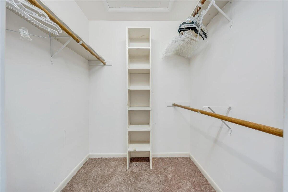 110 Club House DR - Photo 36