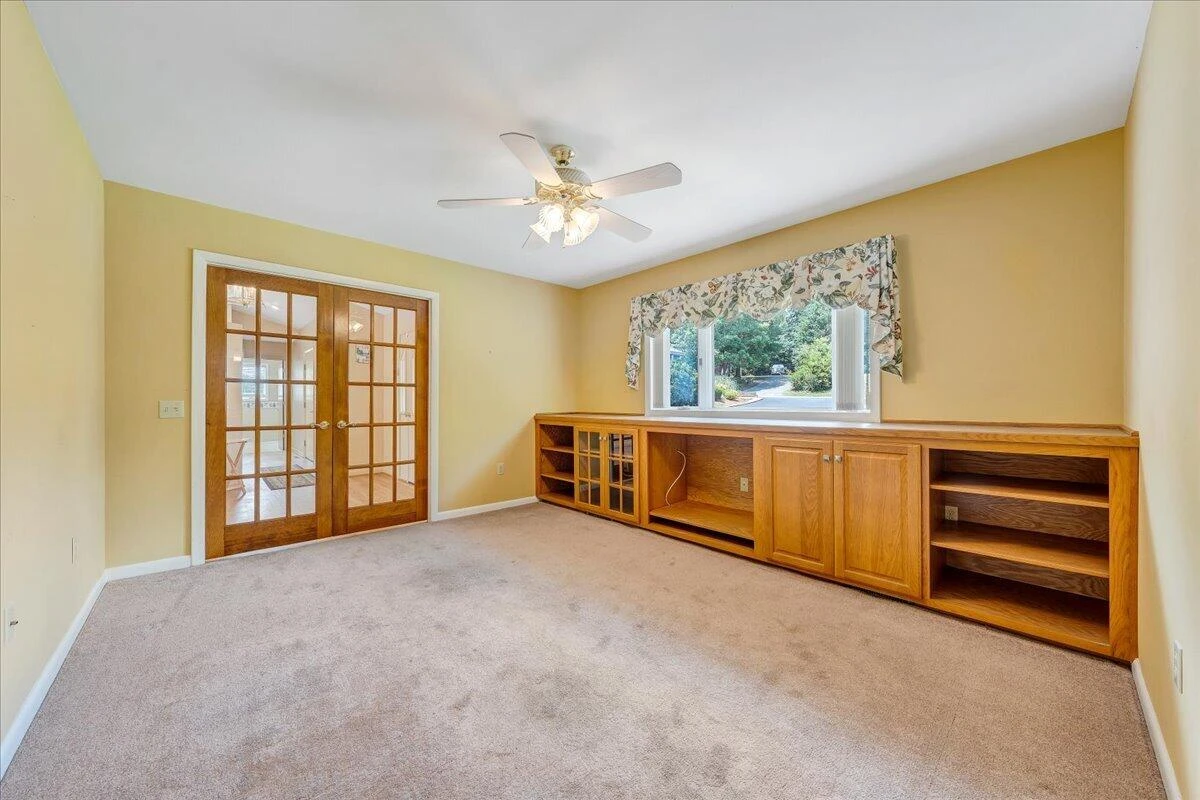 110 Club House DR - Photo 42