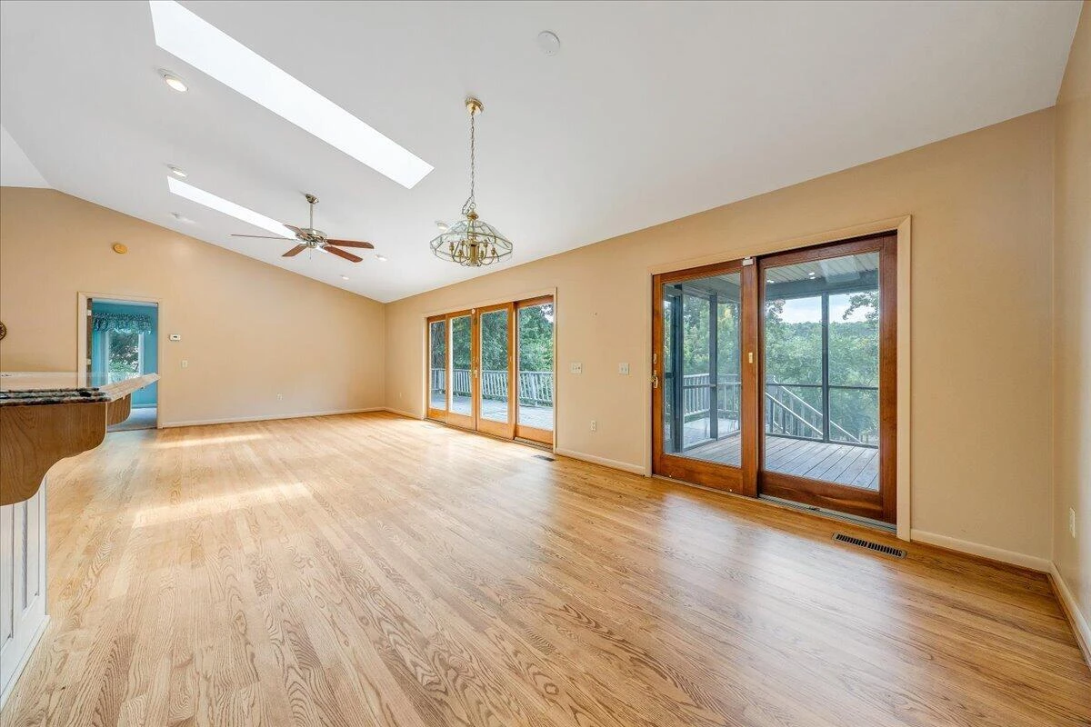 110 Club House DR - Photo 45