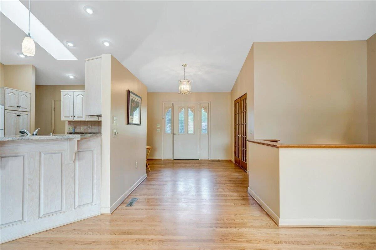 110 Club House DR - Photo 50