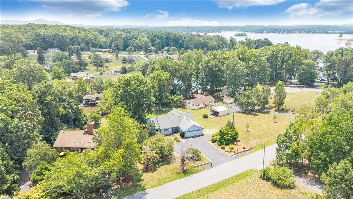 110 Club House DR - Photo 60