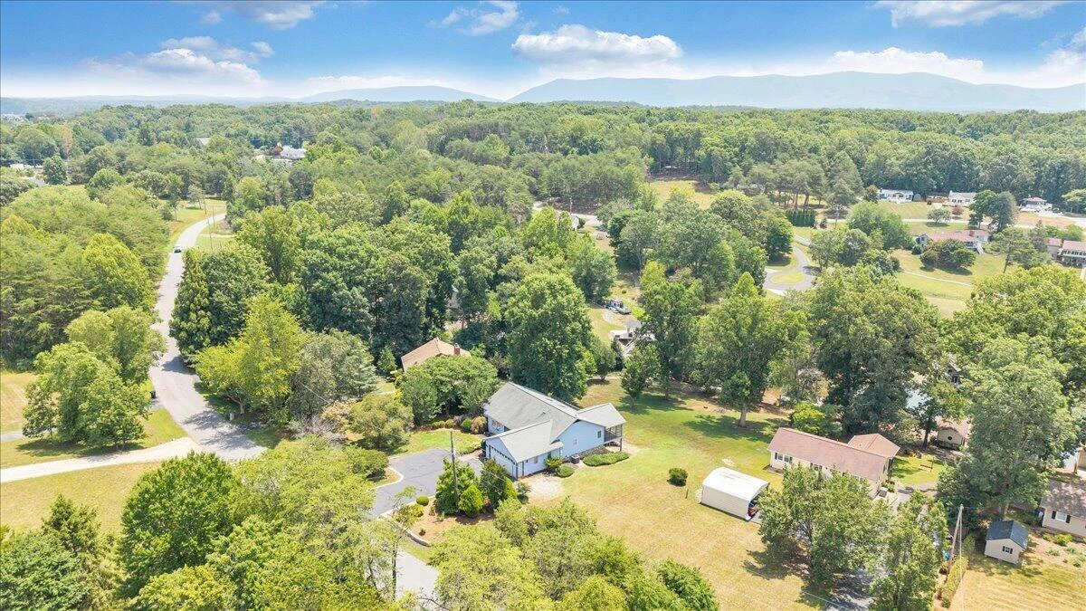 110 Club House DR - Photo 67