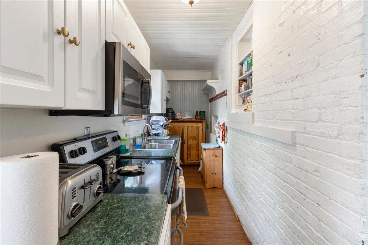 614 Day AVE SW - Photo 26