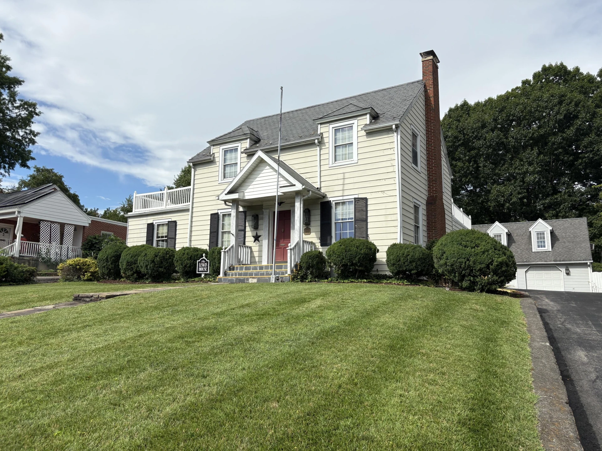 614 Mount Vernon AVE